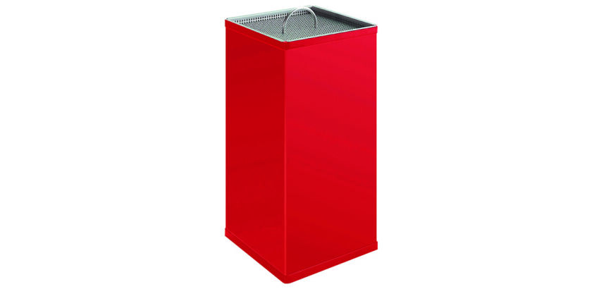 GB_Vierkante industriële asbakken met zand