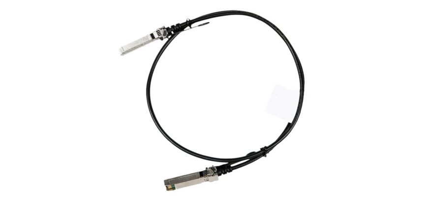 HPE Aruba Networking 25G SFP28 to SFP28 0.65m Direct Attach Cable