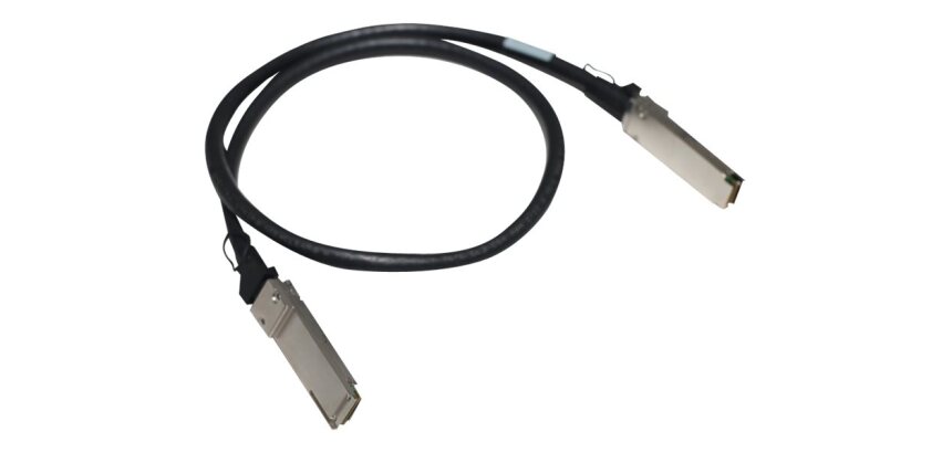 HPE Networking Comware X240 40G QSFP+ QSFP+ 1m Direct Attach Copper Cable