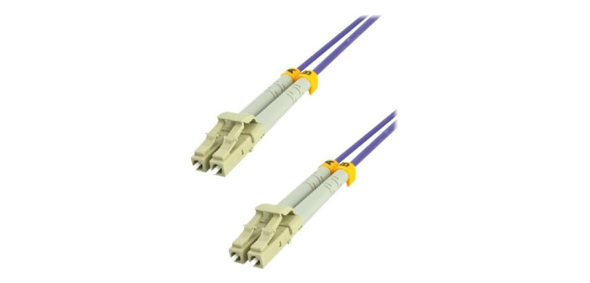 MCL 10m LC/LC OM4 câble InfiniBand et à fibres optiques LC/LC Violet