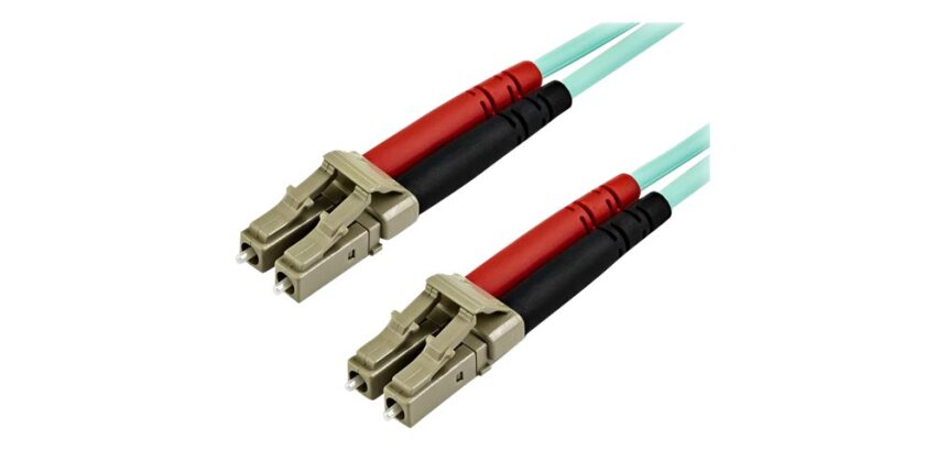 StarTech.com Câble Fibre Optique Multimode de 10m LC/UPC à LC/UPC OM4, Fibre Zipcord 50/125µm LOMMF/VCSEL, Réseaux 100G, Faible Perte d'Insertion, Cordon de Raccordement Fibre LSZH