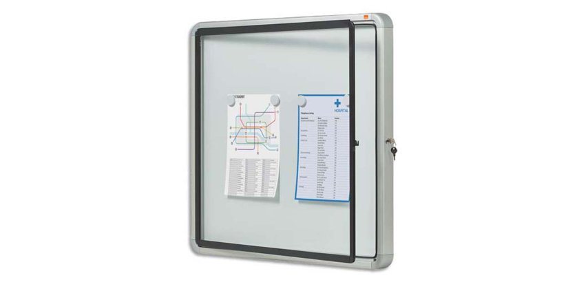 Vitrine d'extérieur nobo h69x75cm fond métal 6f