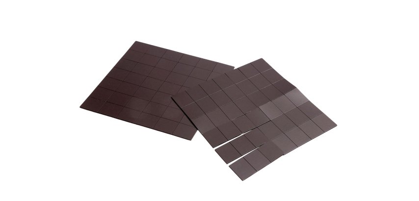 Aimant adhesif o'color 25x20mm coloris blanc et noir sachet 168 unites