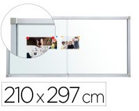 Vitrine affichage vanerum cube interieur fond tole      laquee portes coulissantes    verre 10 feuilles a4