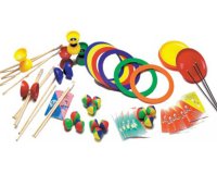 Pack jonglerie rototech:12 balles et 6 diabolos, 3       assiettes chinoise, 6         anneaux, 1 livret