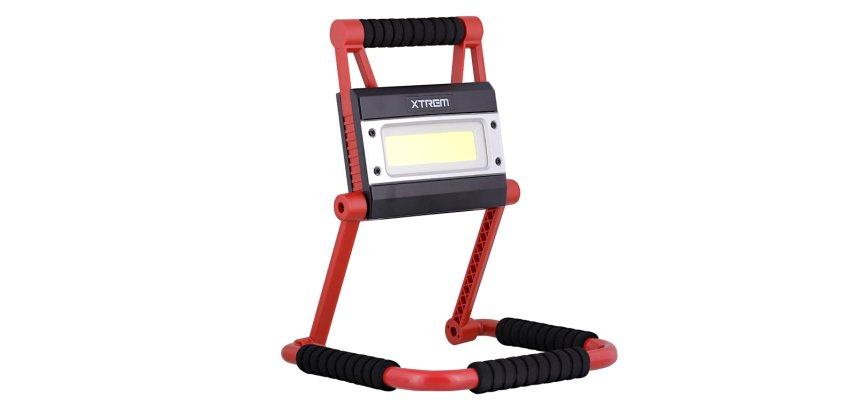 Lampe exterieure t'nb xtremwork etanche fonction    station de charge coloris     noir