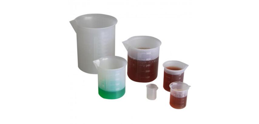 Mesure et poids wissner recipients gradues 1000 500   100 250 50 10 ml pvc          translucide 6 pieces