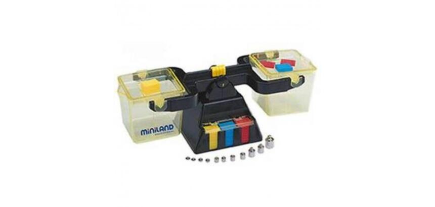 Mesure et pods miniland balance liquides solides      plastique 2 bacs gradues de   100 a 1000 ml 14 masses