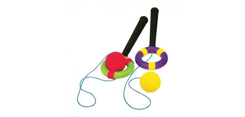 Jeux de kermesse first loisirs bilboquet mousse      anneau rigide caoutchouc      balle en mousse jeu ludique