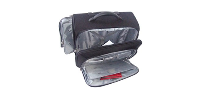 Pilot case roller pour ordinateur 15.6\" capacité 25l dimensions 380x250x360mm coloris noir