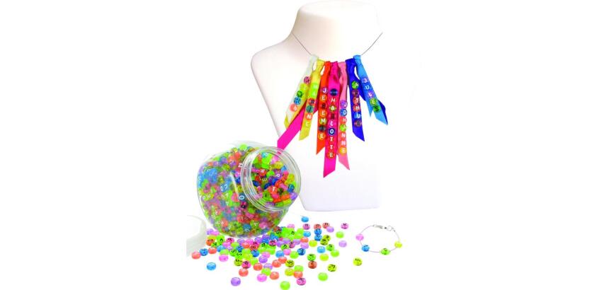Perles en plastique lettres phosphorescentes 1 bocal 1200 unités