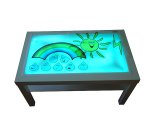 Table eclairage en bois de hetre superficie methacrylate blanc et lumieres led         90x55x45cm