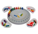Jeu domino pédagogique composition plateau circulaire 28cm 28 mini-pinces 4cm 4 bacs adapté 4 enfants dès 3 ans
