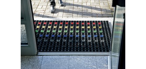 Brosses de nettoyage pour tapis en caoutchouc