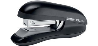 Agrafeuse à plat F30