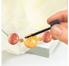 Vernis brillant, pour 30 feuilles maxi ml dans un verre