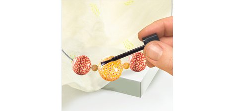 Vernis brillant, pour 30 feuilles maxi ml dans un verre