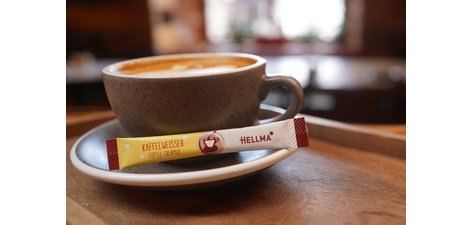 Sticks de mousse à café, dans un présentoir en carton