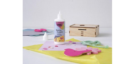 Colle de bricolage, en flacon en plastique, 250 ml