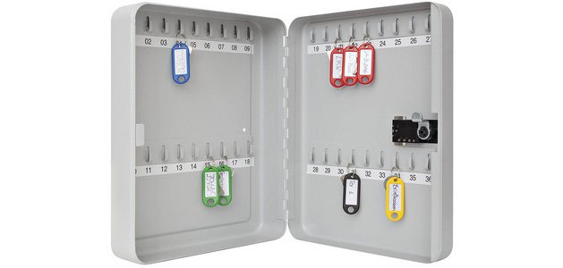 Armoire à clés avec mécanisme de serrure à combinaison