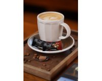 Amandes enrobées de cacao, boîte de dégustation