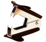 Ôte-agrafes, en métal avec poignée en plastique, noir