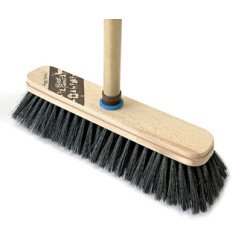 Balai Black Forest avec un manche, brosse