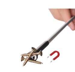 Pince à griffes avec éclairage LED et aimant