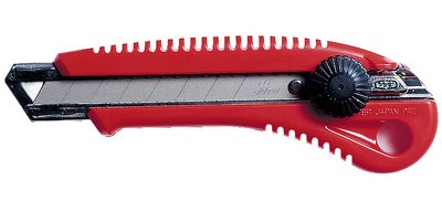 Cutter L-550P, boîtier en plastique, lame 18 mm, rouge