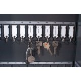 Armoire à clé Haute securité jusqu'à 50 clés sans crochets livrée avec 10 Portes clés magnétiques