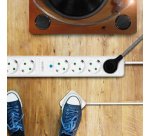 Multiprise, 6 prises, 4 avec interrupteur à pied