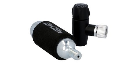 Pompe à air pour vélo et cartouche CO2