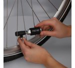 Pompe à air pour vélo et cartouche CO2