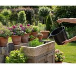 Seau avec bec verseur, 20 litres, PP, noir