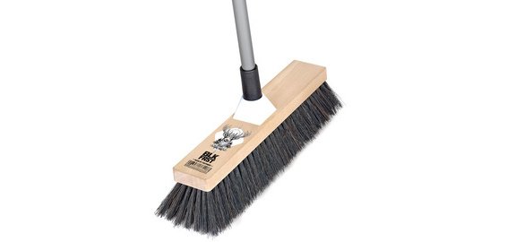 Balai avec manche 'BKL FRST', en bois