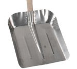 Pelle avec manche en bois, largeur: 360 mm, argent