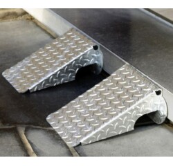 Petite rampe d'accès trottoir acier galvanisé