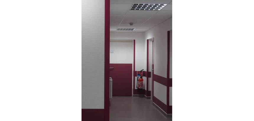 Cornière adhésive 90° L 4m