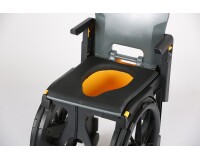 Seau d'accès pour fauteuil d'accès aux toilettes