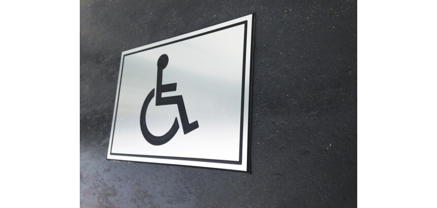 Plaque gravée Picto PMR