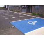Peinture bleue pour stationnement PMR