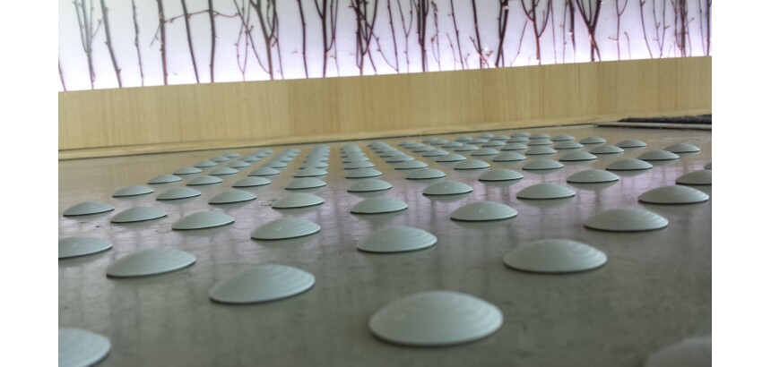 Plots podotactiles PODOKIT Thermoplastiques gris auto-adhésifs