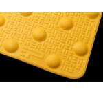 Dalle podotactile en résine avec adhésif épais- Résine méthacrylate - Extérieure