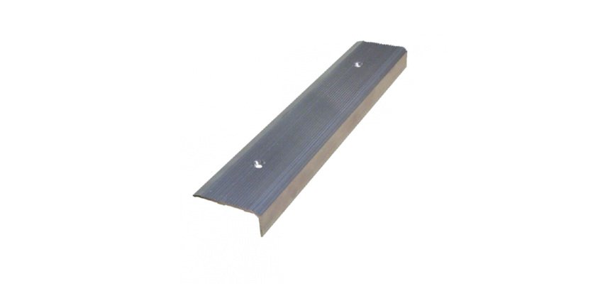 Nez de marche aluminium strié XL