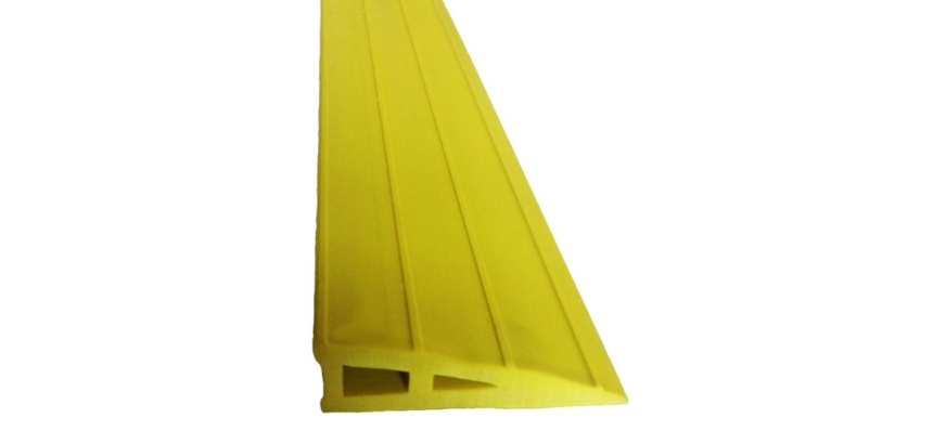 Rampe de passage de seuil auto-portée GUMKA