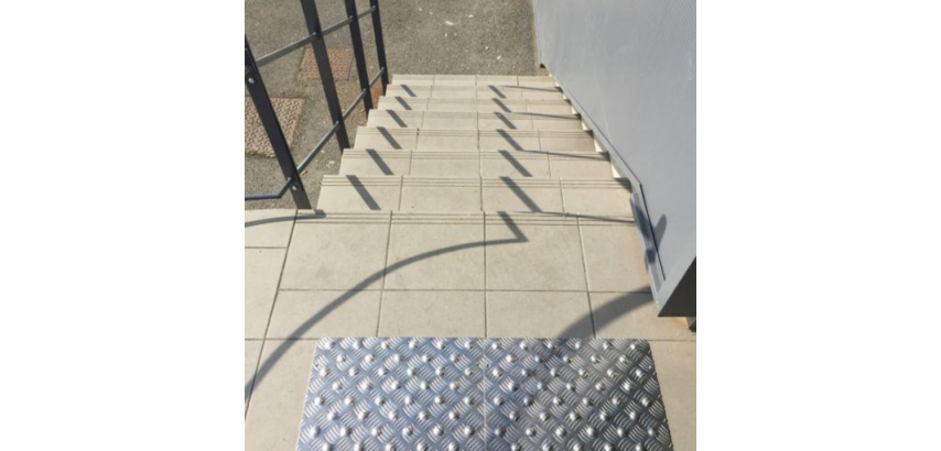 Bande d'éveil à la vigilance en aluminium ALULARM - 3 formats - Ext