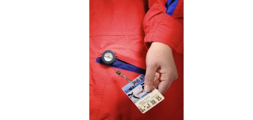 Enrouleurs porte-badges Design avec mousqueton - par 10