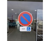 Sticker autocollant "stationnement interdit" - diamètre 400 mm