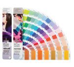 Guia de colores pantone plus formula guide incluye indice de colores y acceso web de pantone para diseño