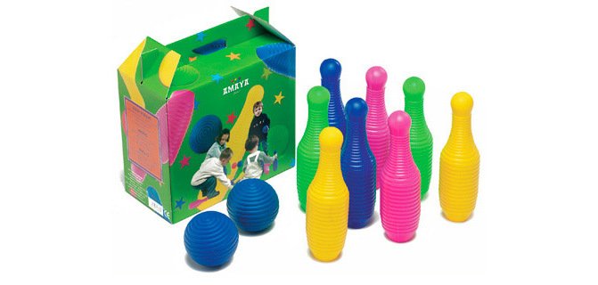 Bolo amaya de polietileno alto 26 cm incluye 8 bolos y 2 pelotas